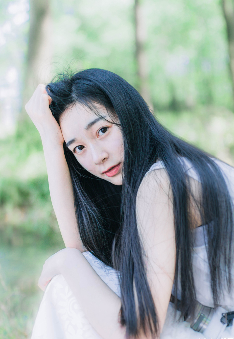从前看脸蛋，如今重内涵[lizhigushicom]。
